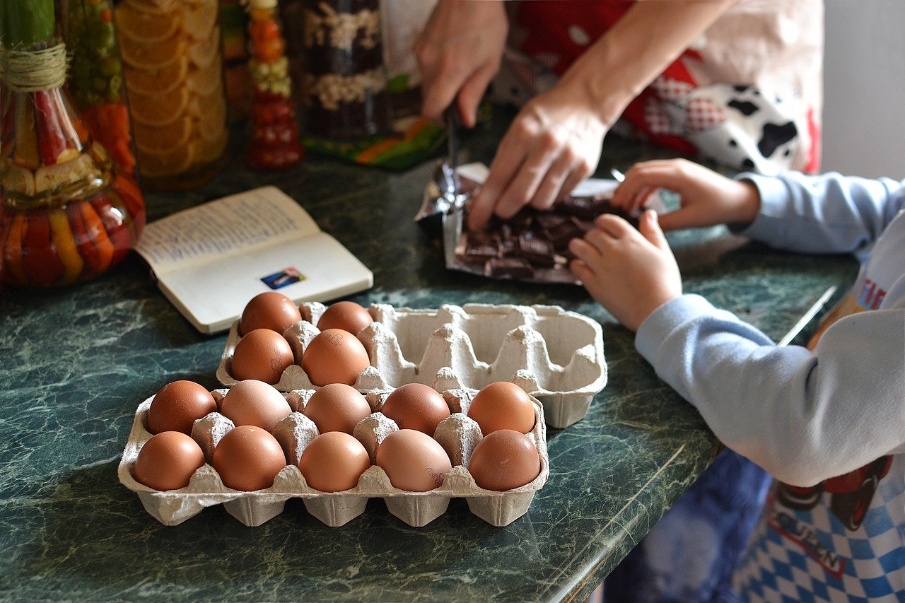 Gotowanie z dziećmi - jak zaangażować najmłodszych do wspólnego gotowania?